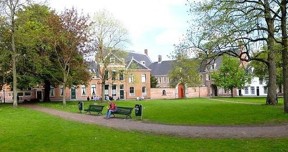 Photo Martinikerkhof en Groningen, Voir, Quartier, place, parc - #2