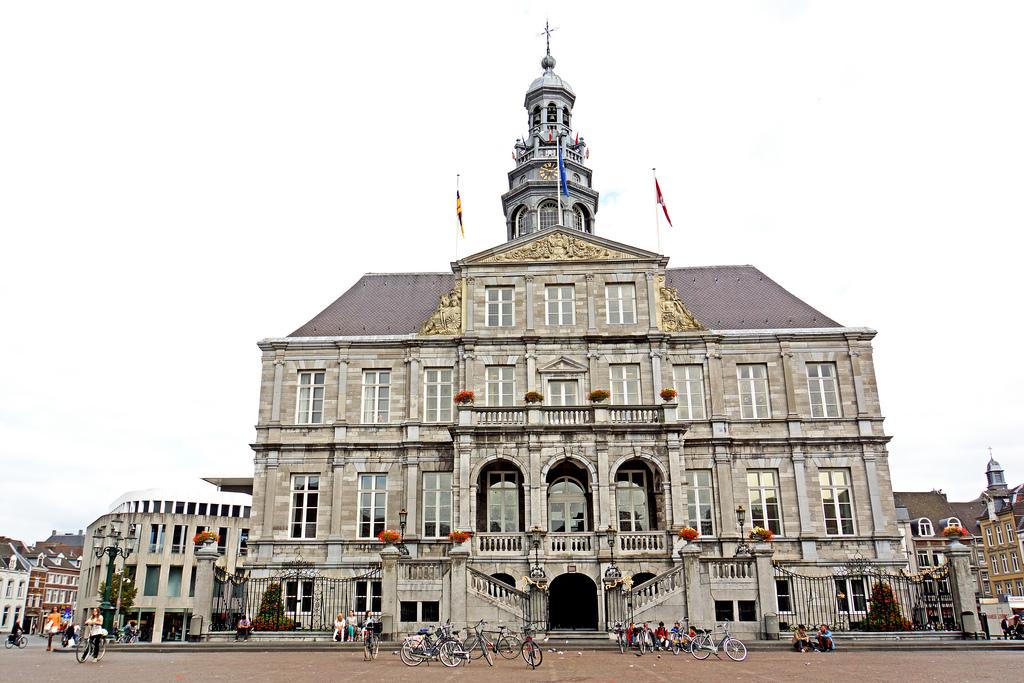Photo Stadhuis en Maastricht, Voir, Sites touristiques - #1