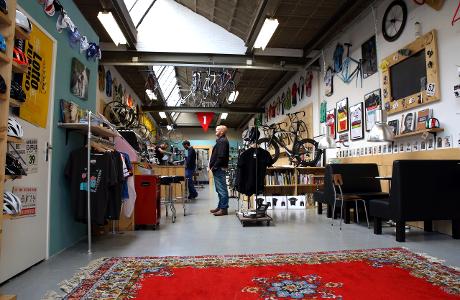 Photo Mechanieker en Amersfoort, Shopping, Passe-temps et loisirs