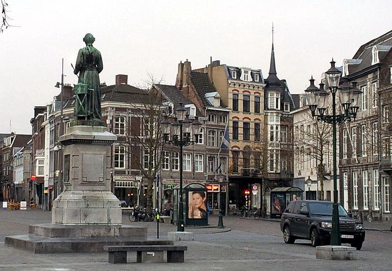 Photo De Markt en Maastricht, Voir, Boire un verre, Se promener - #1