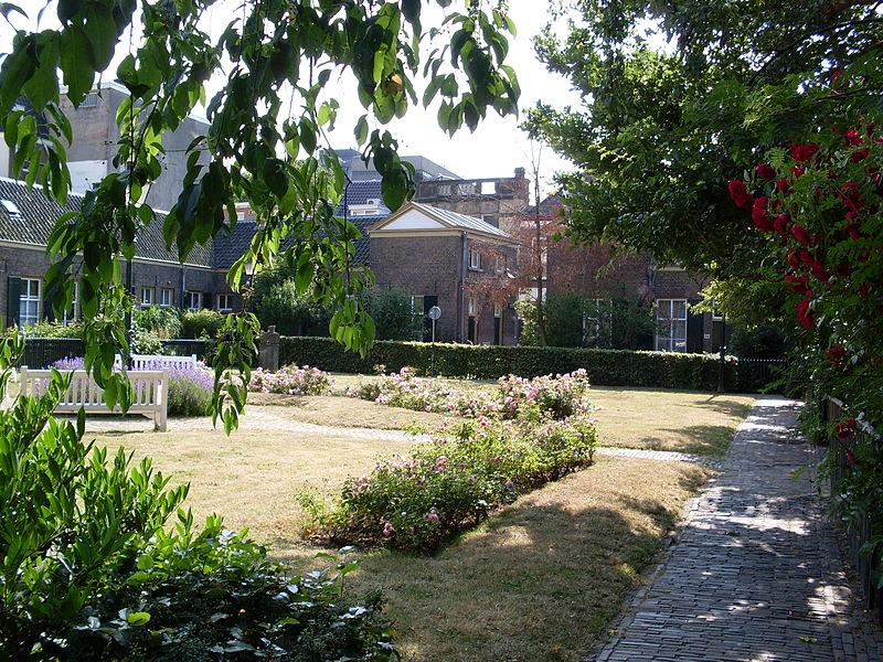 Photo Luthers Hofje en Arnhem, Voir, Quartier, place, parc - #1