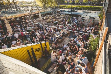 Photo Biergarten en Rotterdam, Manger & boire, Boire
