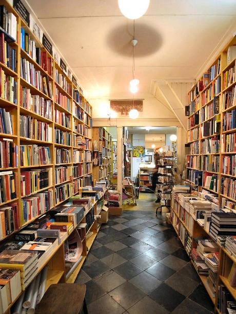 Photo Boekhandel De Tribune en Maastricht, Shopping, Passe-temps et loisirs