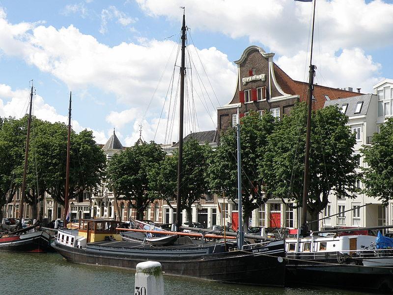 Photo Wolwevershaven en Dordrecht, Voir, Quartier, place, parc - #1