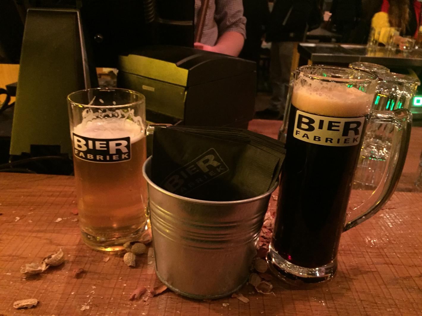 Photo Bierfabriek en Amsterdam, Manger & boire, Boire, Dîner - #1