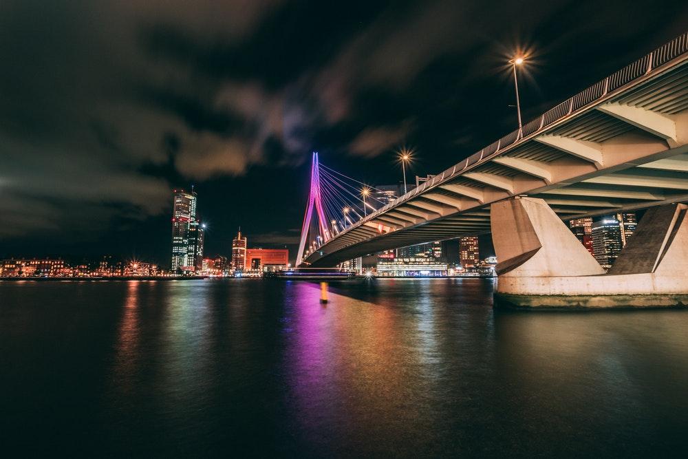 Photo Erasmusbrug en Rotterdam, Voir, Visiter le lieu - #1