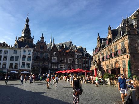 Photo Grote Markt en Nijmegen, Voir, Boire un verre, Se promener