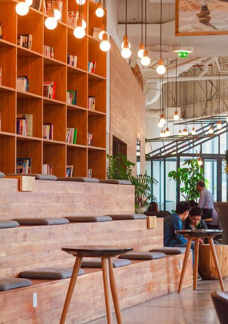 12x Hôtels pas chers à Amsterdam - hébergements spéciaux pour tous les budgets