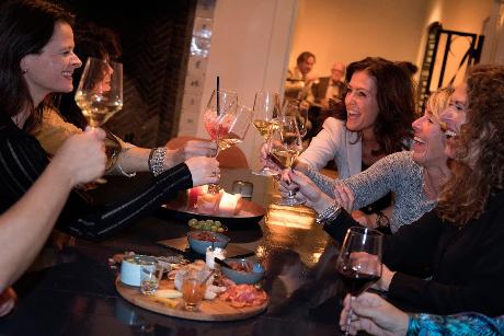 Photo Wijnbar Zuster Margaux en Amersfoort, Manger & boire, Boire un verre