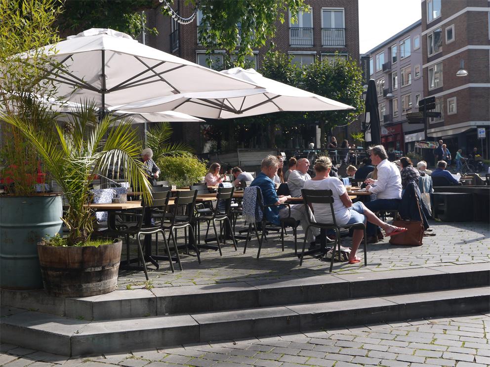 Photo Nibbles en Nijmegen, Manger & boire, Savourer un déjeuner, Savourer au restaurant - #1